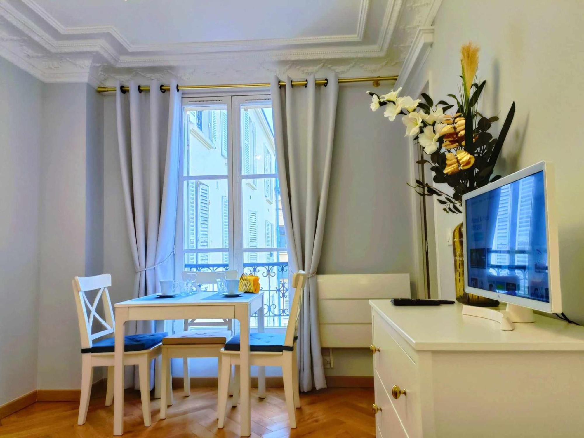 Apartament Au Petit Trianon Bleu Wersal Zewnętrze zdjęcie