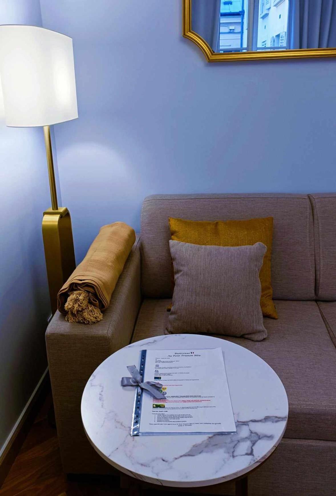 Apartament Au Petit Trianon Bleu Wersal Zewnętrze zdjęcie